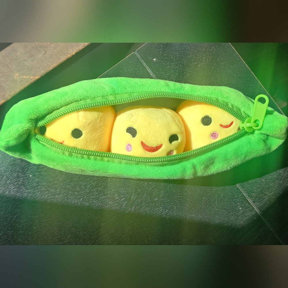⭐3 For $21⭐ Plush Pea Pod Toy with Smiling Faces - Green and Yellow